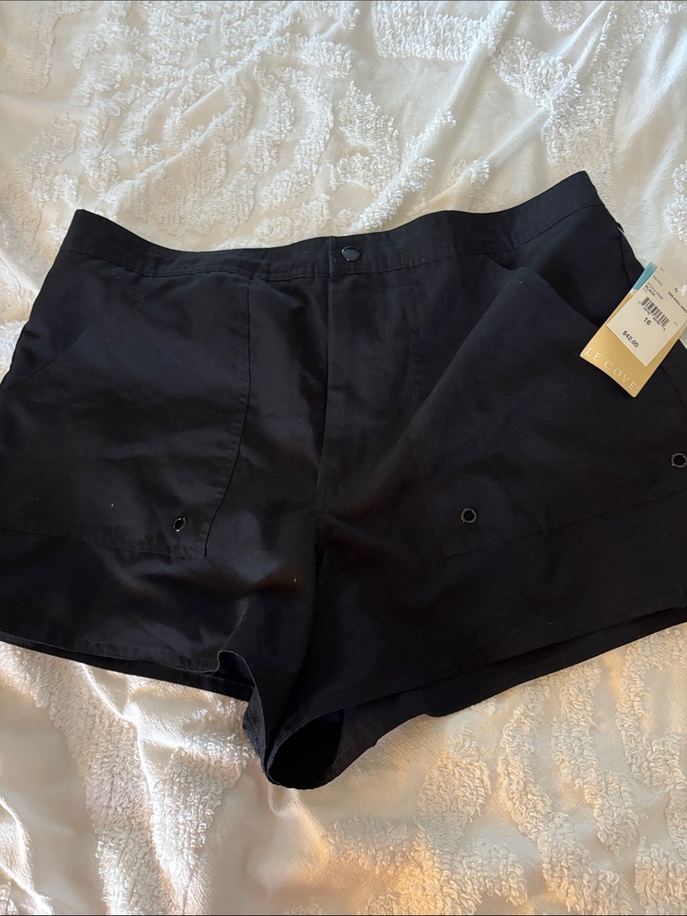 Women’s swim shorts